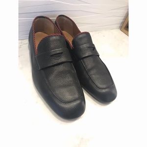 Authentic Gucci Pebbles Navy Penny Loafers